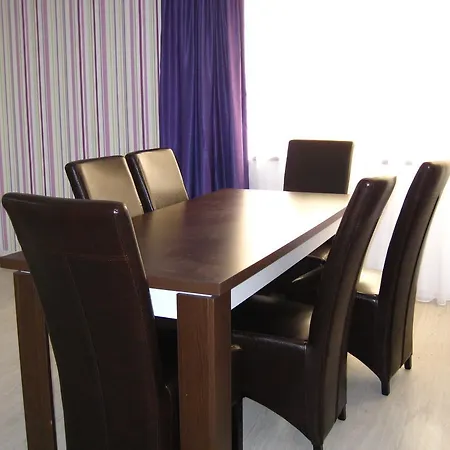 Malva * إيفوري نورد